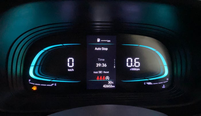 2023 Hyundai VENUE SX(O) 1.0 Turbo DCT Knight Edition, Petrol, Automatic, 42,595 km, Odometer Image