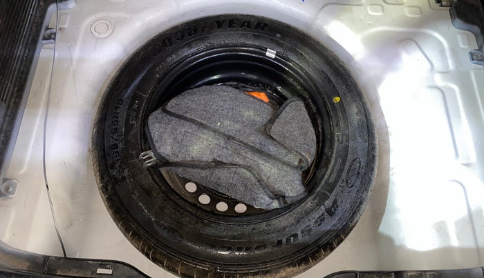 2023 Hyundai VENUE SX(O) 1.0 Turbo DCT Knight Edition, Petrol, Automatic, 42,595 km, Spare Tyre