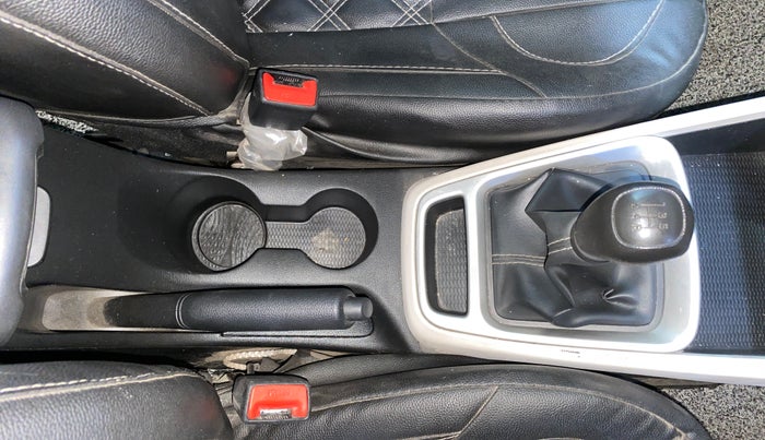 2023 Hyundai VENUE SX(O) 1.0 Turbo DCT Knight Edition, Petrol, Automatic, 42,595 km, Gear Lever