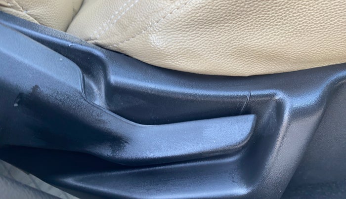 2022 Maruti New Wagon-R ZXI 1.2, Petrol, Manual, 27,107 km, Driver Side Adjustment Panel