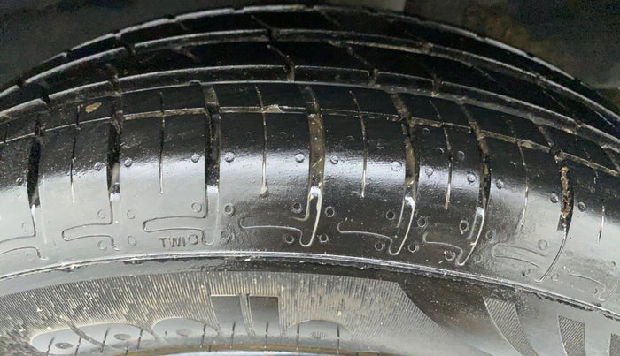 2020 Renault Kwid RXL, Petrol, Manual, 42,763 km, Left Rear Tyre Tread