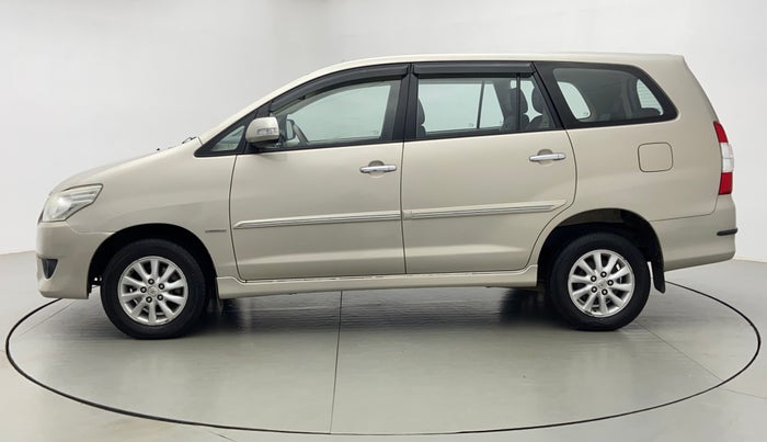 2013 Toyota Innova 2.5 VX 7 STR BS IV, Diesel, Manual, 1,13,604 km, Left Side View