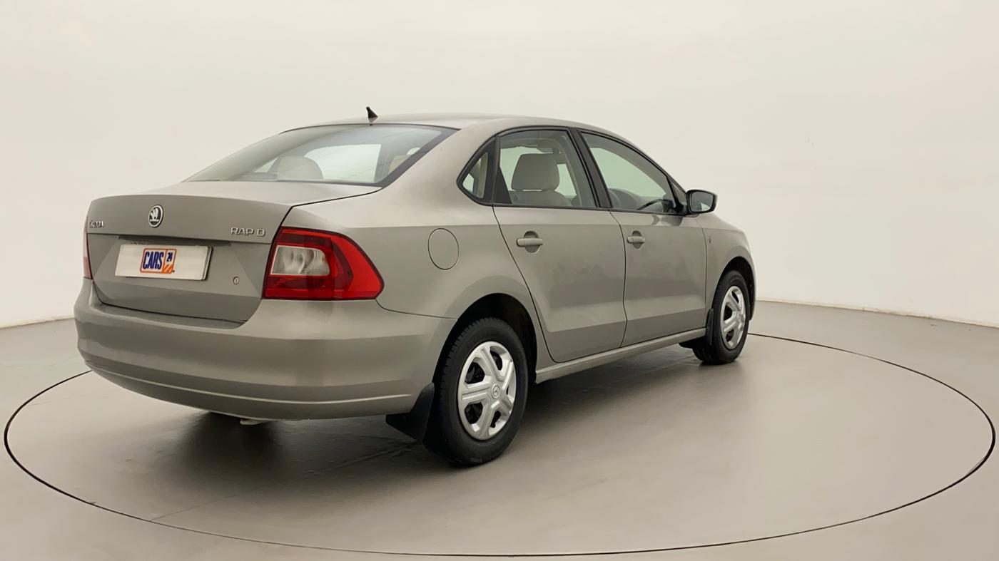 2013 Skoda Rapid 1.6 MPI ACTIVE, Petrol, Manual, 72,404 km, Right Back Diagonal