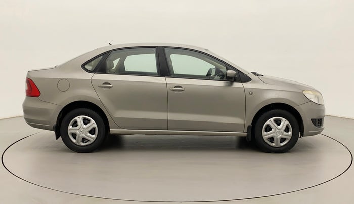2013 Skoda Rapid 1.6 MPI ACTIVE, Petrol, Manual, 72,404 km, Right Side View