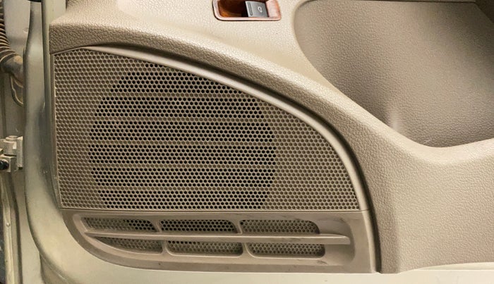 2013 Skoda Rapid 1.6 MPI ACTIVE, Petrol, Manual, 72,404 km, Speaker