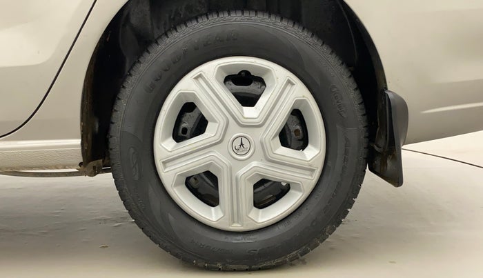 2013 Skoda Rapid 1.6 MPI ACTIVE, Petrol, Manual, 72,404 km, Left Rear Wheel