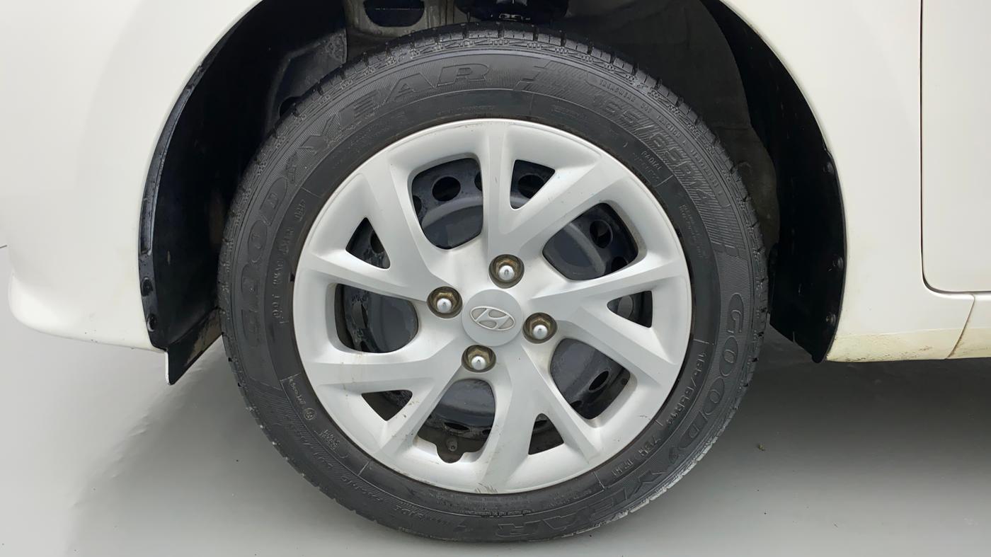 2017 Hyundai Grand i10 SPORTS 1.2 VTVT, Petrol, Manual, 36,284 km, Left Front Wheel