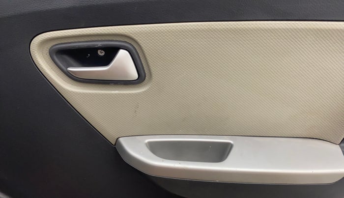 2017 Maruti Alto K10 VXI (O) AMT, Petrol, Automatic, 42,942 km, Driver Side Door Panels Control