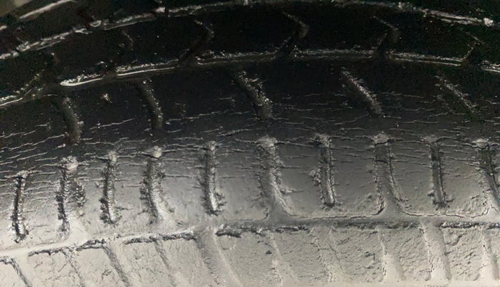 2017 Maruti Alto K10 VXI (O) AMT, Petrol, Automatic, 42,942 km, Left Front Tyre Tread