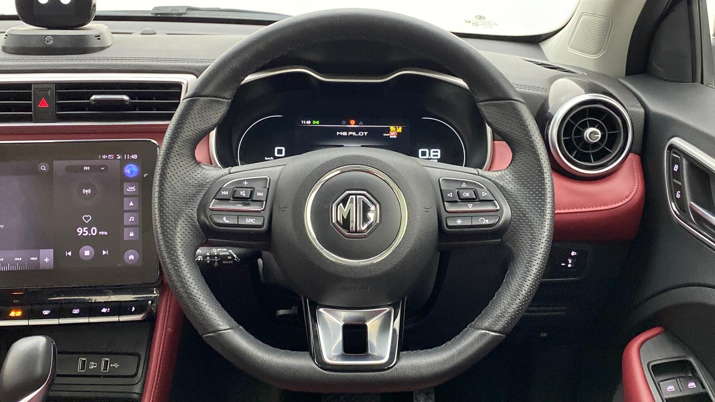 2022 MG ASTOR SAVVY 1.5 CVT S RED, Petrol, Automatic, 3,751 km, Steering Wheel Close Up