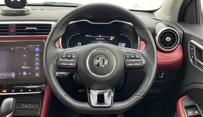 2022 MG ASTOR SAVVY 1.5 CVT S RED, Petrol, Automatic, 3,751 km, Steering Wheel Close Up