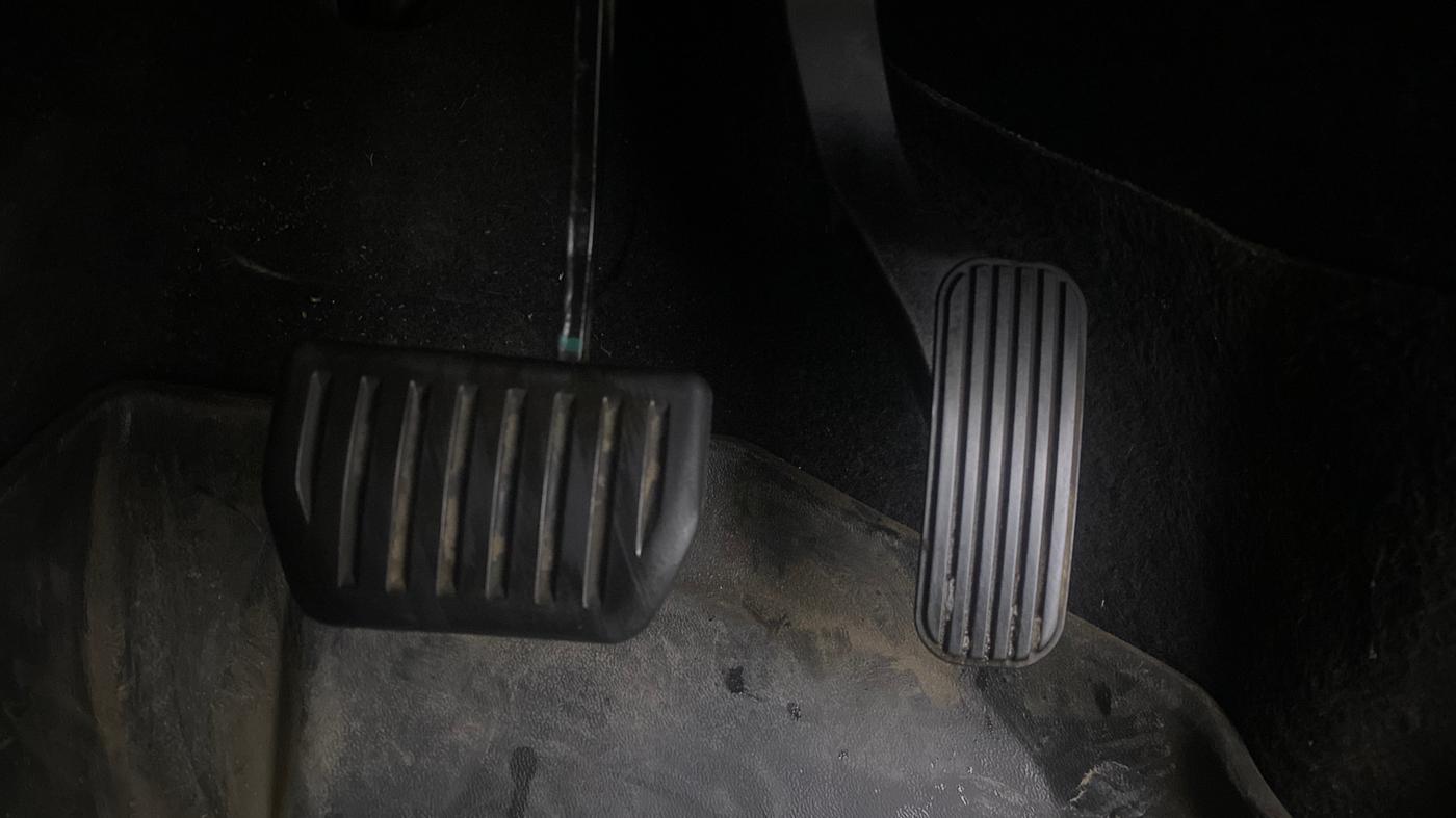 2020 Tata Harrier XZA PLUS 2.0L, Diesel, Automatic, 44,760 km, Pedals