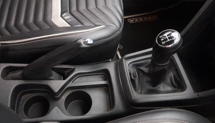 2018 Maruti Vitara Brezza ZDI, Diesel, Manual, 93,901 km, Gear Lever