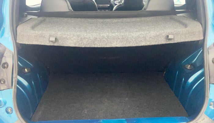 2020 Renault Kwid RXT 1.0 AMT (O), Petrol, Automatic, 35,456 km, Boot Inside