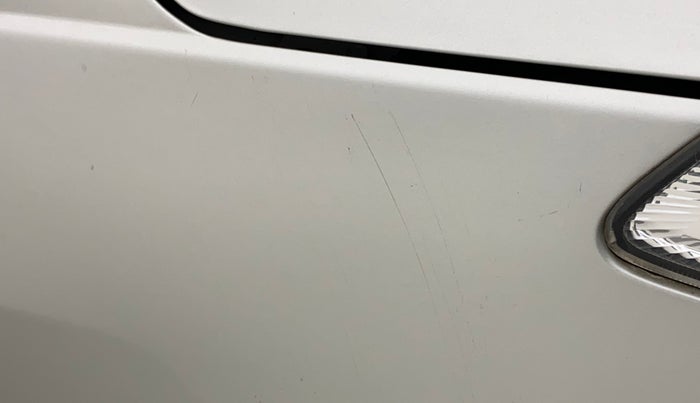 2017 Maruti Swift VDI (O), Diesel, Manual, 94,926 km, Right fender - Minor scratches
