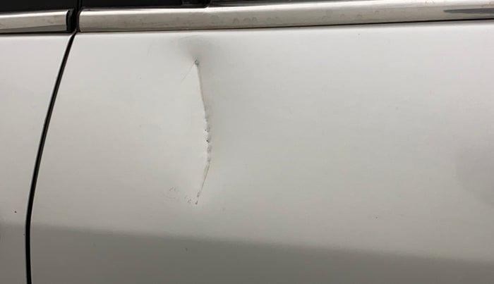 2017 Maruti Swift VDI (O), Diesel, Manual, 94,926 km, Rear left door - Minor scratches