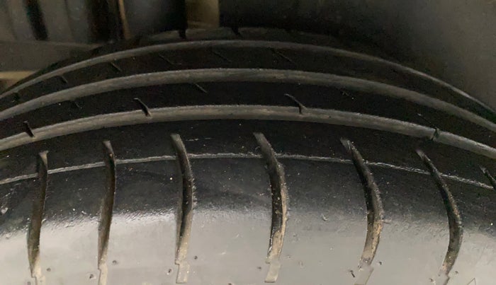 2017 Maruti Swift VDI (O), Diesel, Manual, 94,926 km, Right Rear Tyre Tread