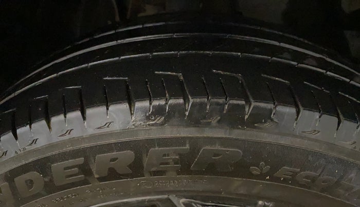 2023 Tata Harrier FEARLESS PLUS DARK EDITION AT, Diesel, Automatic, 42,098 km, Right Front Tyre Tread