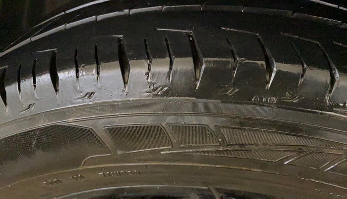 2023 Tata Harrier FEARLESS PLUS DARK EDITION AT, Diesel, Automatic, 42,098 km, Right Rear Tyre Tread