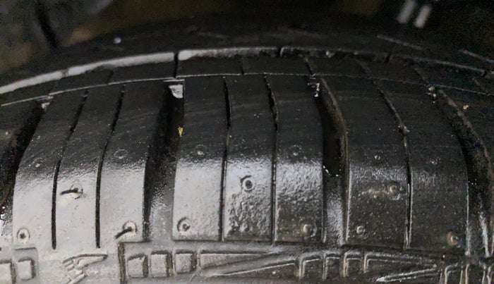 2015 Hyundai Grand i10 ASTA AT 1.2 KAPPA VTVT, Petrol, Automatic, 42,642 km, Left Front Tyre Tread