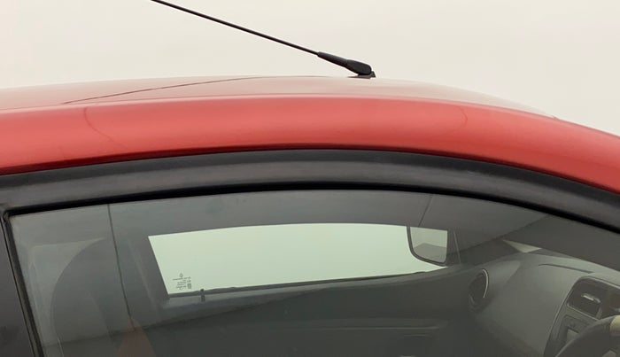 2016 Renault Kwid RXT 0.8, Petrol, Manual, 60,909 km, Driver-side door - Door visor damaged