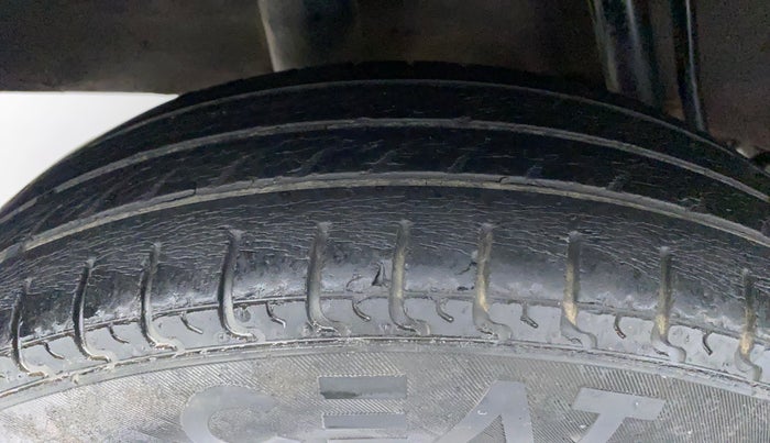 2016 Renault Kwid RXT 0.8, Petrol, Manual, 60,909 km, Right Rear Tyre Tread