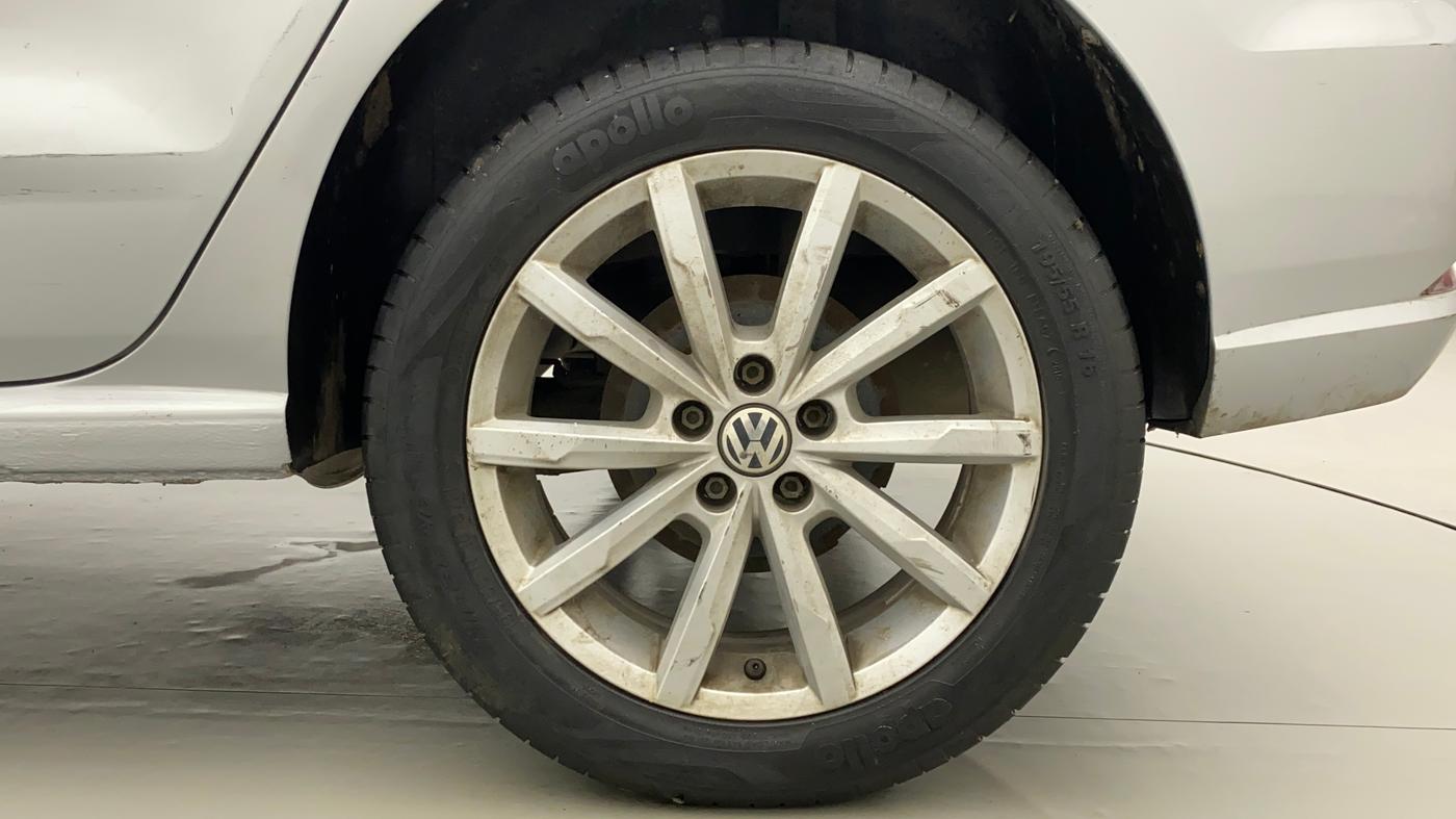 2018 Volkswagen Ameo HIGHLINE PLUS 1.0L 16 ALLOY, Petrol, Manual, 41,996 km, Left Rear Wheel