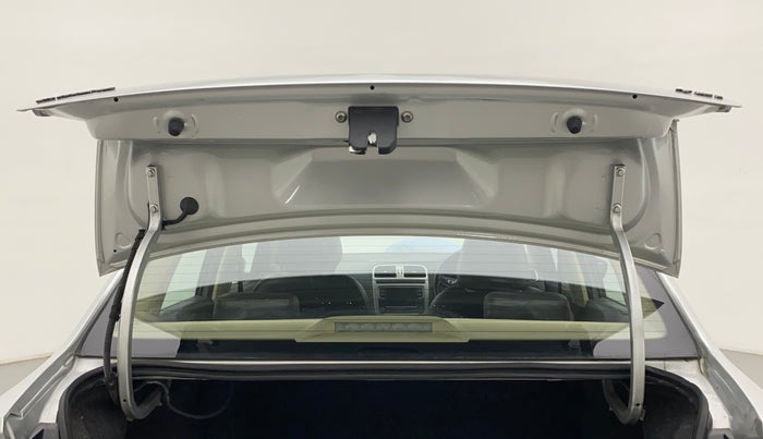 2018 Volkswagen Ameo HIGHLINE PLUS 1.0L 16 ALLOY, Petrol, Manual, 41,996 km, Boot Door Open