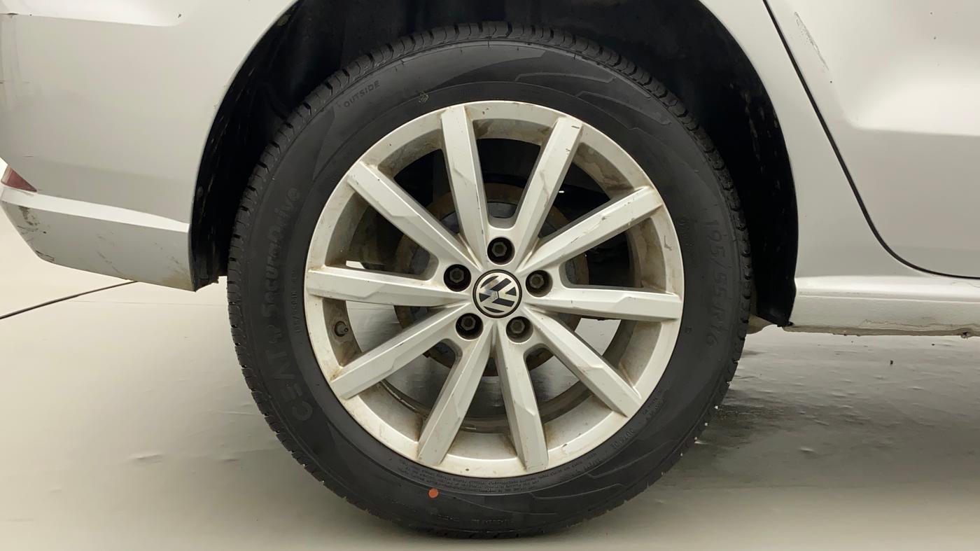 2018 Volkswagen Ameo HIGHLINE PLUS 1.0L 16 ALLOY, Petrol, Manual, 41,996 km, Right Rear Wheel