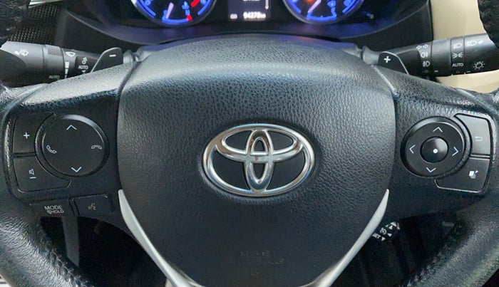 2016 Toyota Corolla Altis VL AT, Petrol, Automatic, 94,343 km, Paddle Shifters