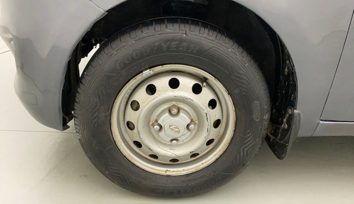 2011 Hyundai i10 ERA 1.1, Petrol, Manual, 43,548 km, Left Front Wheel