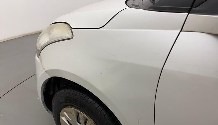 2013 Maruti Swift VDI, Diesel, Manual, 69,806 km, Left fender - Paint has minor damage