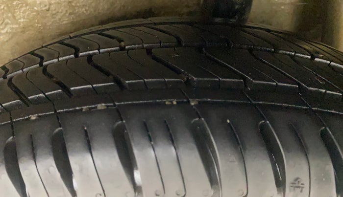 2016 Maruti Celerio ZXI AMT, Petrol, Automatic, 75,115 km, Left Rear Tyre Tread