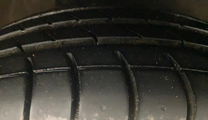 2016 Maruti Celerio ZXI AMT, Petrol, Automatic, 75,115 km, Right Front Tyre Tread