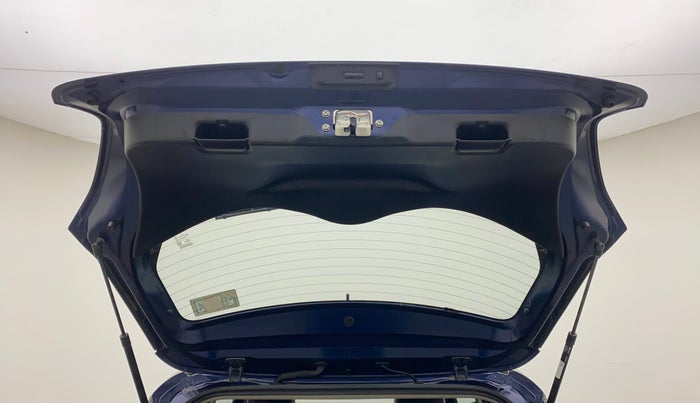 2018 Maruti Swift ZXI AMT, Petrol, Automatic, 32,621 km, Boot Door Open