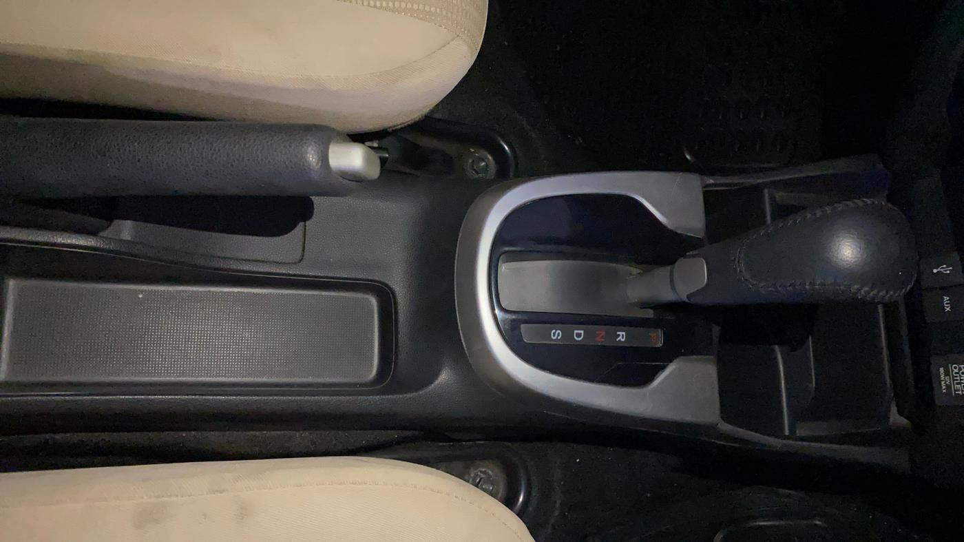 2017 Honda Jazz 1.2L I-VTEC V AT, Petrol, Automatic, 82,199 km, Gear Lever