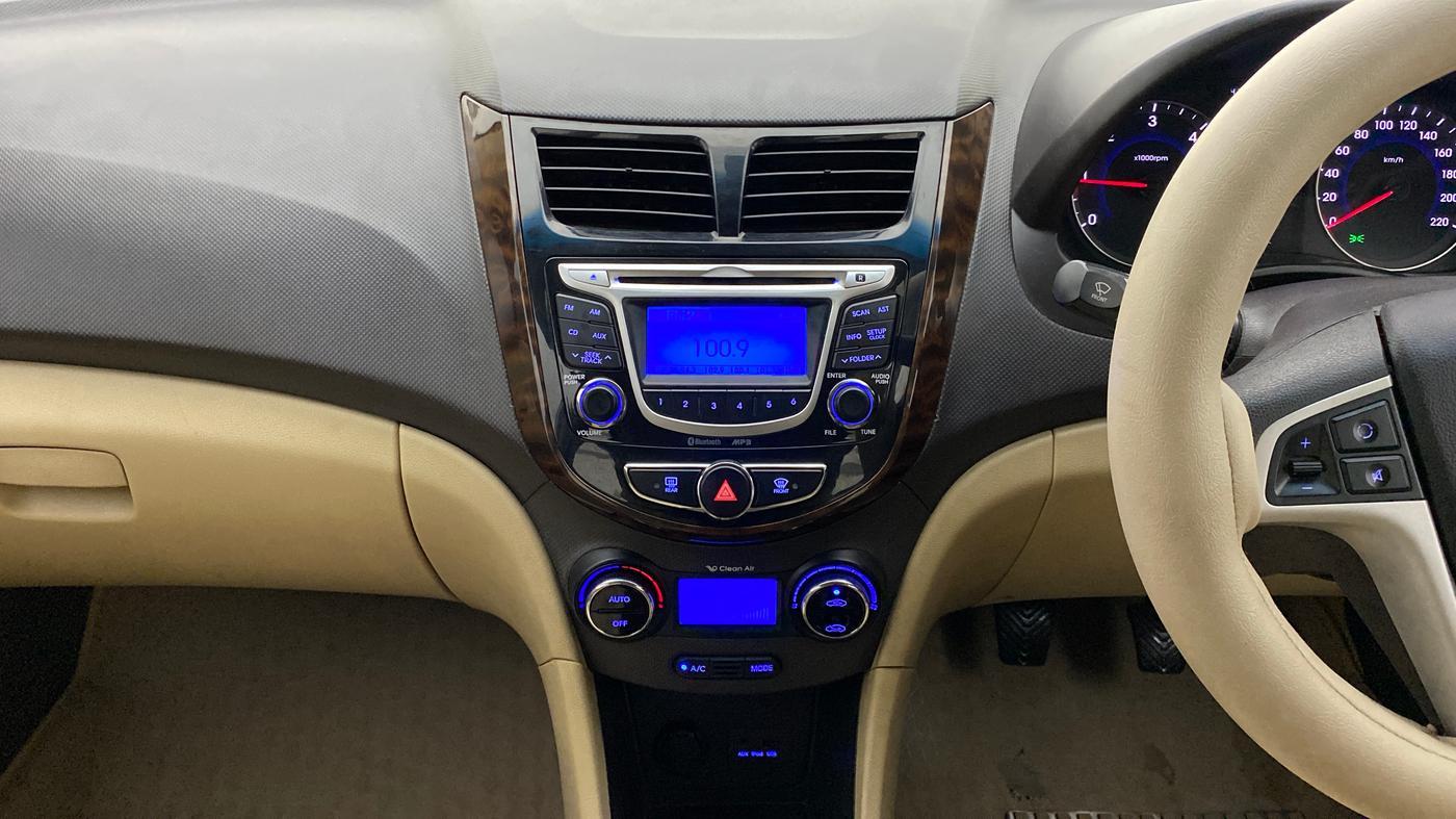 2014 Hyundai Verna FLUIDIC 1.6 SX CRDI, Diesel, Manual, 82,732 km, Air Conditioner