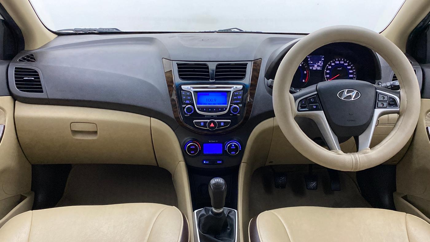 2014 Hyundai Verna FLUIDIC 1.6 SX CRDI, Diesel, Manual, 82,732 km, Dashboard