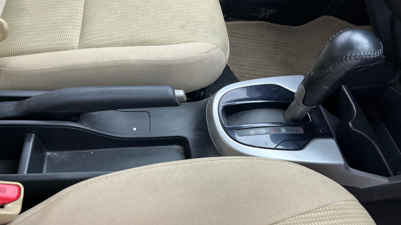 2015 Honda Jazz 1.2L I-VTEC V AT, Petrol, Automatic, 36,879 km, Gear Lever