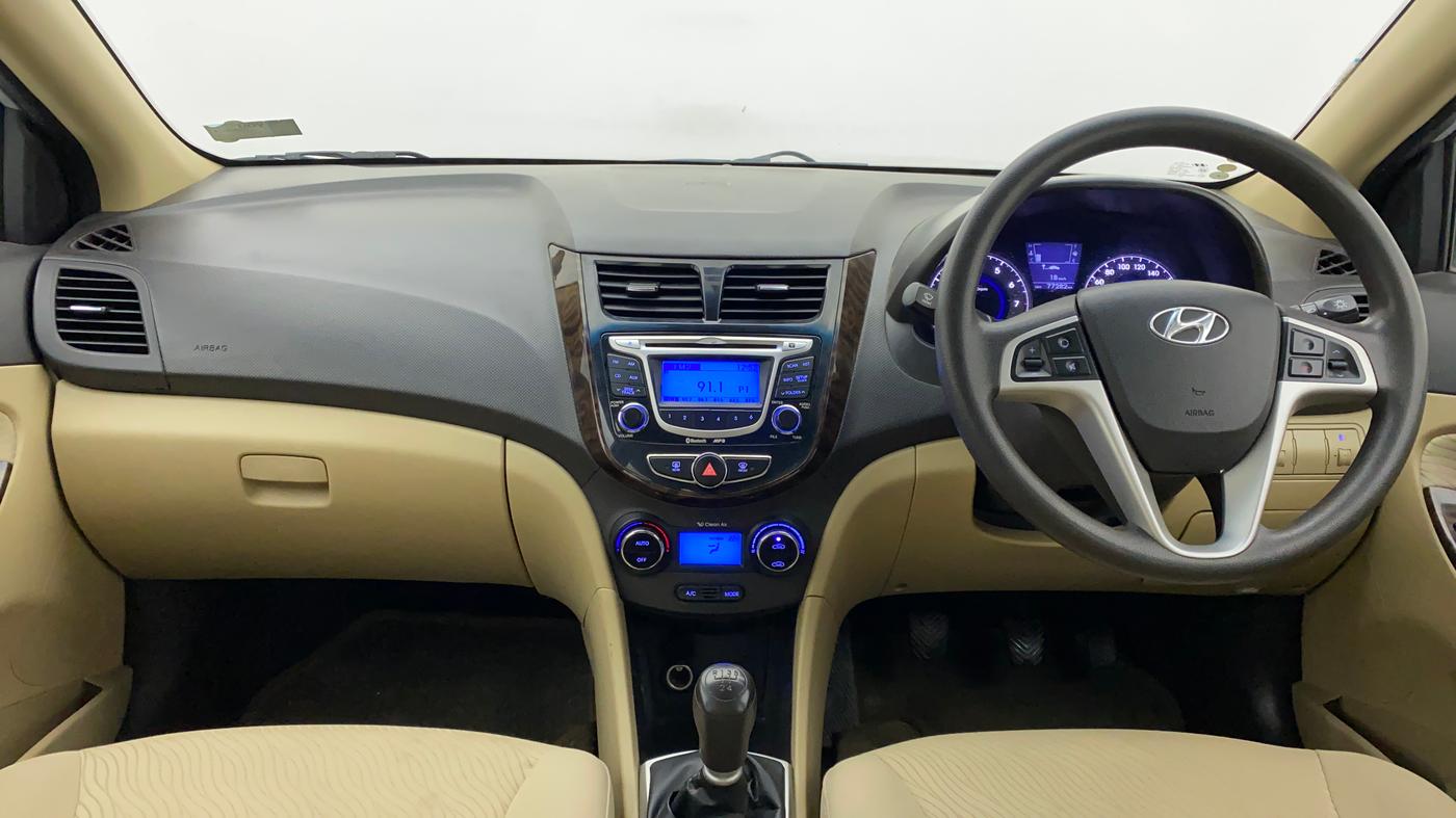2011 Hyundai Verna FLUIDIC 1.6 VTVT SX, Petrol, Manual, 77,282 km, Dashboard