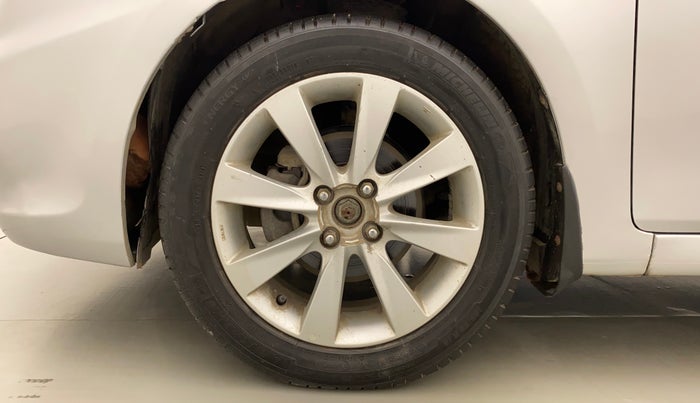 2011 Hyundai Verna FLUIDIC 1.6 VTVT SX, Petrol, Manual, 77,282 km, Left Front Wheel