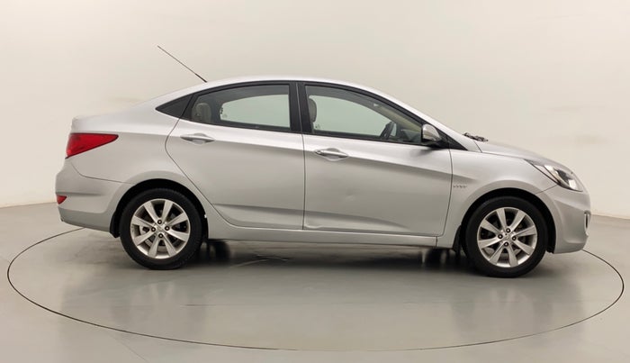 2011 Hyundai Verna FLUIDIC 1.6 VTVT SX, Petrol, Manual, 77,282 km, Right Side View