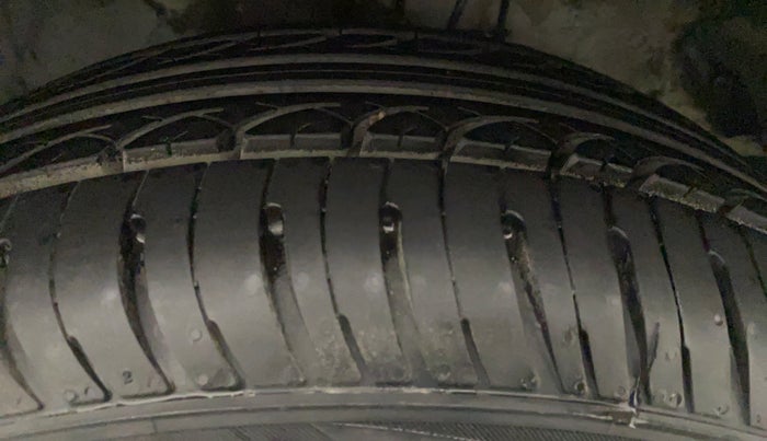 2011 Hyundai i20 ASTA 1.2, Petrol, Manual, 72,357 km, Right Front Tyre Tread