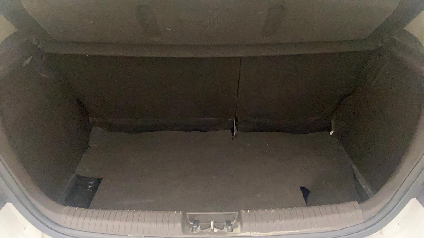 2011 Hyundai i20 ASTA 1.2, Petrol, Manual, 72,357 km, Boot Inside