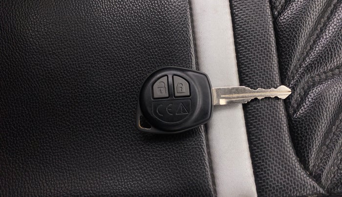 2022 Maruti Swift VXI, Petrol, Manual, 58,589 km, Key Close Up