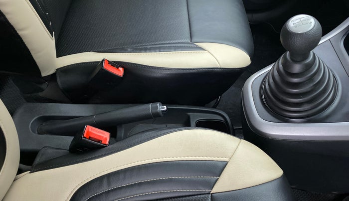 2015 Maruti Ritz VDI, Diesel, Manual, 60,725 km, Gear Lever