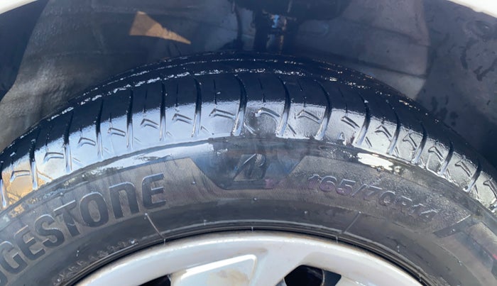 2019 Hyundai NEW SANTRO SPORTZ CNG, CNG, Manual, 60,561 km, Right Front Tyre Tread