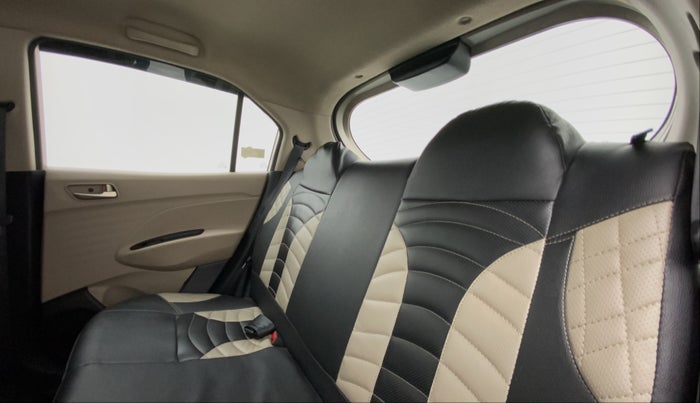 2019 Hyundai NEW SANTRO ASTA MT, Petrol, Manual, 24,978 km, Right Side Rear Door Cabin