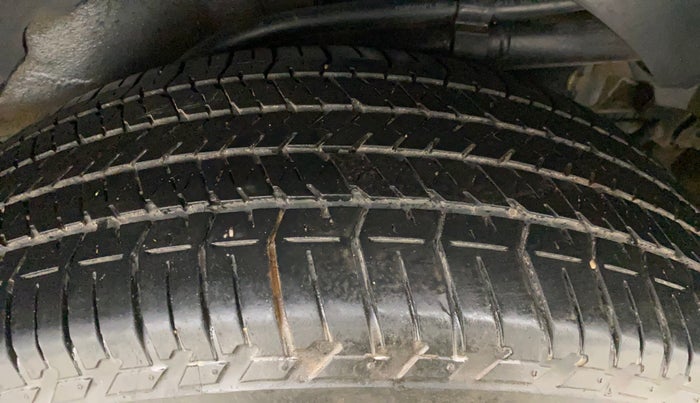2013 Mahindra XUV500 W8, Diesel, Manual, 82,155 km, Left Rear Tyre Tread