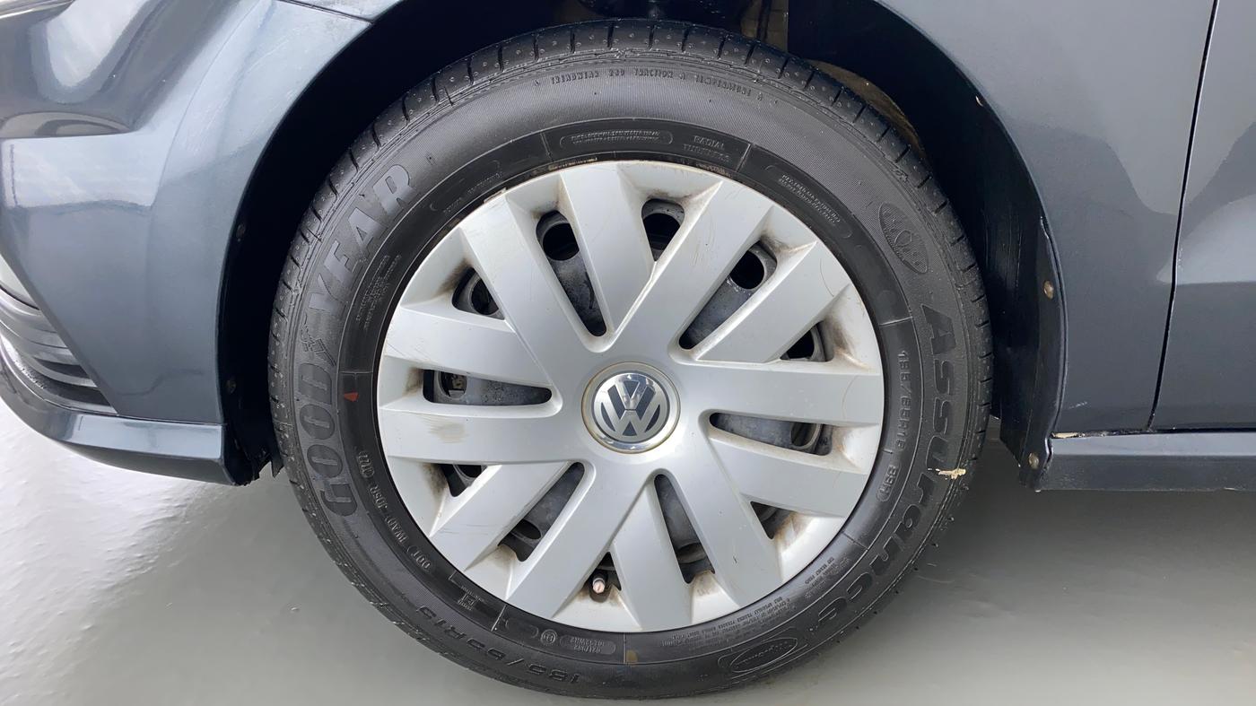 2016 Volkswagen Ameo COMFORTLINE 1.2, Petrol, Manual, 59,967 km, Left Front Wheel